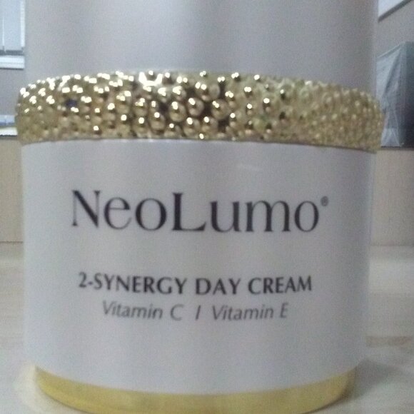 NEOLUMO OBEY YOUR BODY 2 SYNERGY DAY CREAM-VITAMIN C+E-1.7 oz / 50 ml-NEW-SEALED - Picture 7 of 11